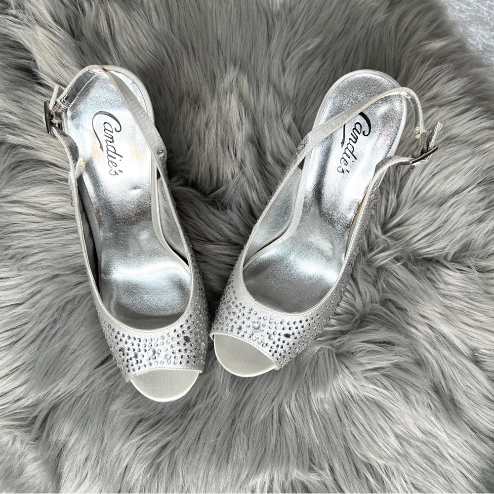 SOLD - NWOT Candie's Catiara Rhinestone Heels - Silver, Size 9 - Picture 10 of 11